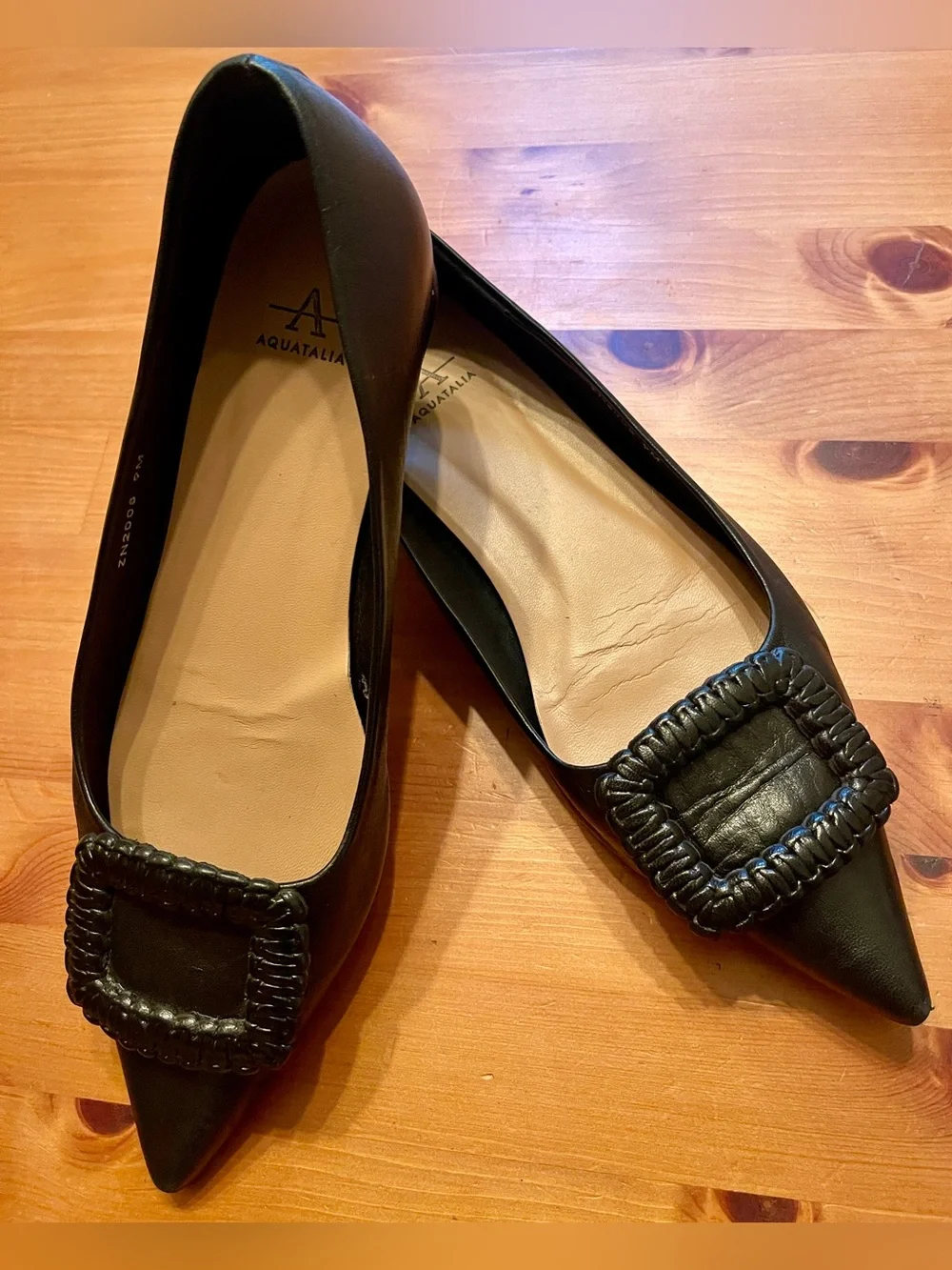 Aquatalia Jena Black Leather Pointed Toe Flats Shoes Buckle Accent Sz 8.5-9